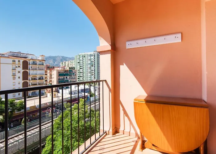 Boliches Center Next To The Beach, Parking, Pool & Terrace Lägenhet Fuengirola