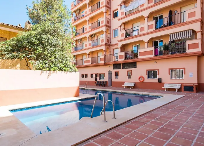 Boliches Center Next To The Beach, Parking, Pool & Terrace Lägenhet Fuengirola