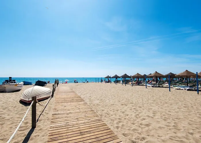Boliches Center Next To The Beach, Parking, Pool & Terrace Lägenhet Fuengirola