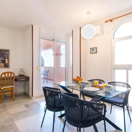 Boliches Center Next To The Beach, Parking, Pool & Terrace Apartment