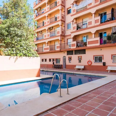 Boliches Center Next To The Beach, Parking, Pool & Terrace Apartment Fuengirola