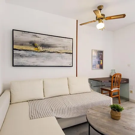 Boliches Center Next To The Beach, Parking, Pool & Terrace Apartman *