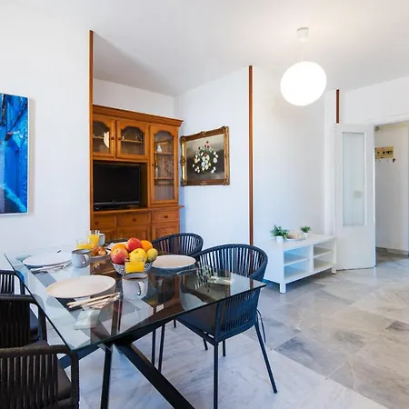 Apartment Boliches Center Next To The Beach, Parking, Pool & Terrace Fuengirola