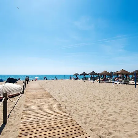 Boliches Center Next To The Beach, Parking, Pool & Terrace Apartment Fuengirola
