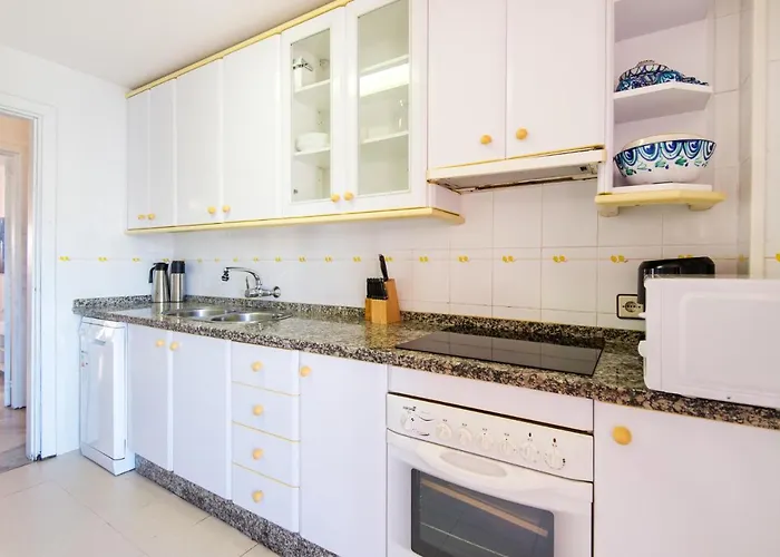 Boliches Center Next To The Beach, Parking, Pool & Terrace Daire *