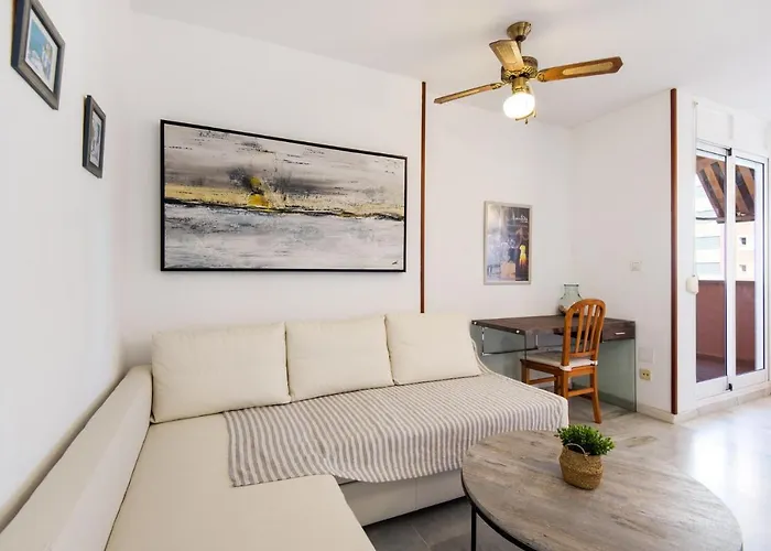 Boliches Center Next To The Beach, Parking, Pool & Terrace Daire *