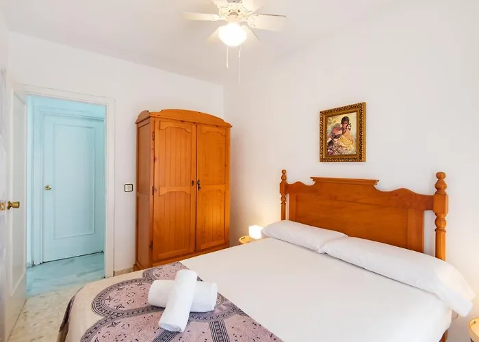 Boliches Center Next To The Beach, Parking, Pool & Terrace Daire *