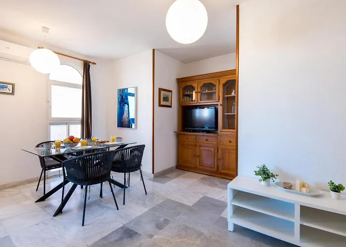 Boliches Center Next To The Beach, Parking, Pool & Terrace Daire