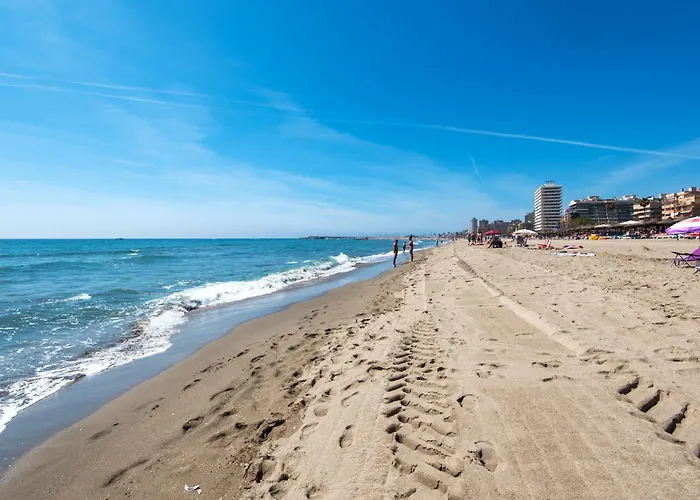 Daire Boliches Center Next To The Beach, Parking, Pool & Terrace