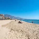Boliches Center Next To The Beach, Parking, Pool & Terrace Apartment Fuengirola