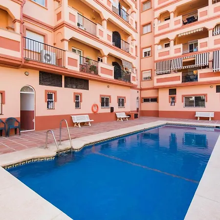 Boliches Center Next To The Beach, Parking, Pool & Terrace פואנגירולה