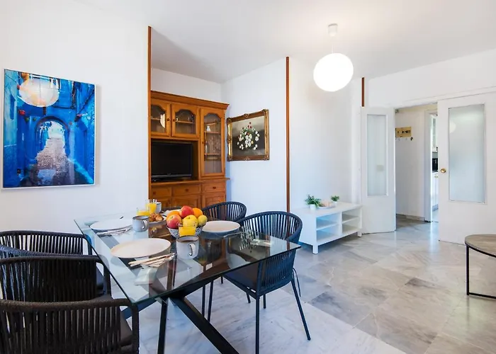 דירה Boliches Center Next To The Beach, Parking, Pool & Terrace פואנגירולה