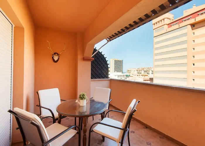 Boliches Center Next To The Beach, Parking, Pool & Terrace דירה